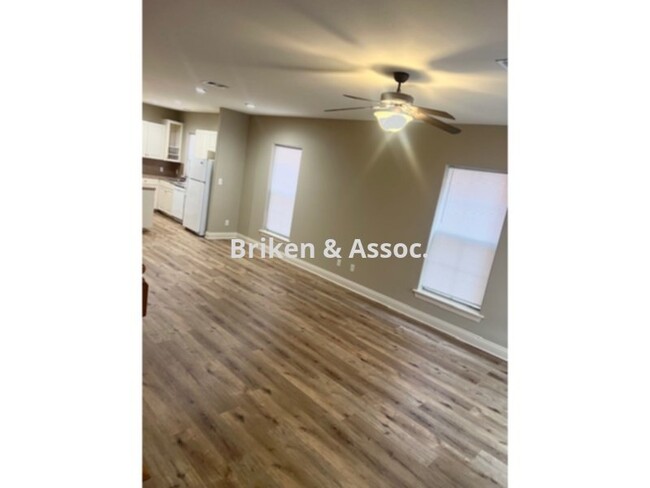 Building Photo - 4110 Weaver Rd
