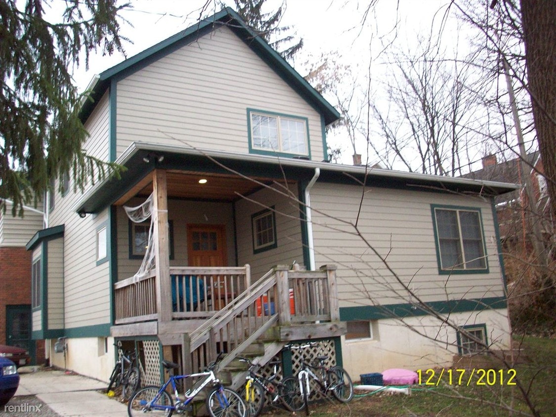 6 br, 3 bath House 417 N Thayer St 417 N... House Rental in Ann