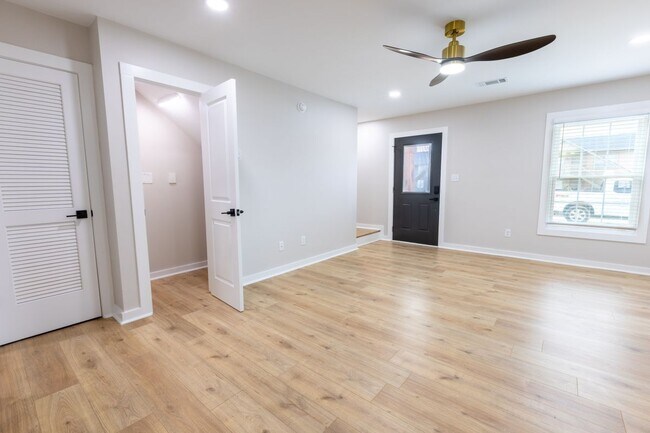 Foto del edificio - 1415 2nd E Ct