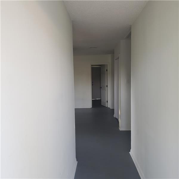 Building Photo - 300 Rials Dr