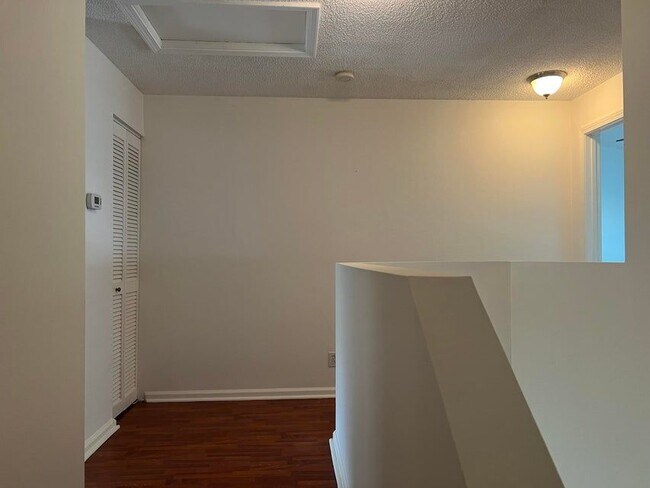 Foto del edificio - 4878 SW 32nd Terrace