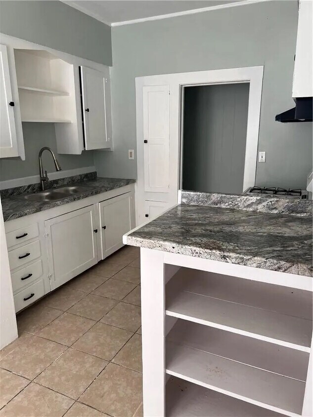 Foto principal - 730 W Alice Ave