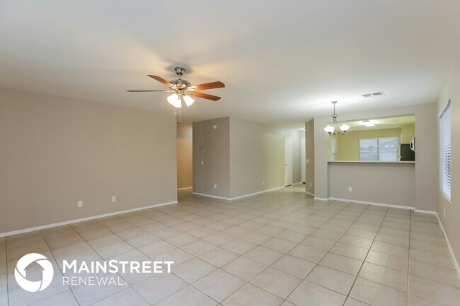 Foto del edificio - 11851 W Roanoke Ave