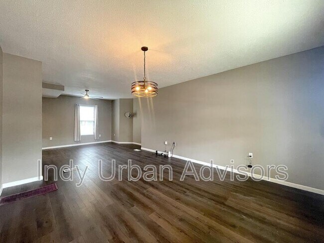 Building Photo - 41 Hendricks Pl