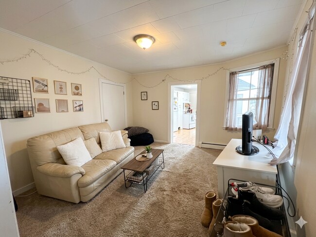 Sala de estar - 251 Locust St