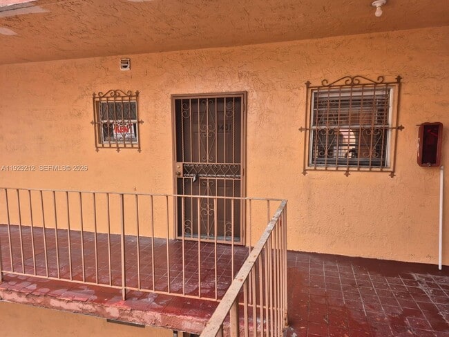 Foto del edificio - 440 E 23rd St