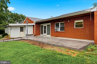 Building Photo - 3044 N Frederick Pike