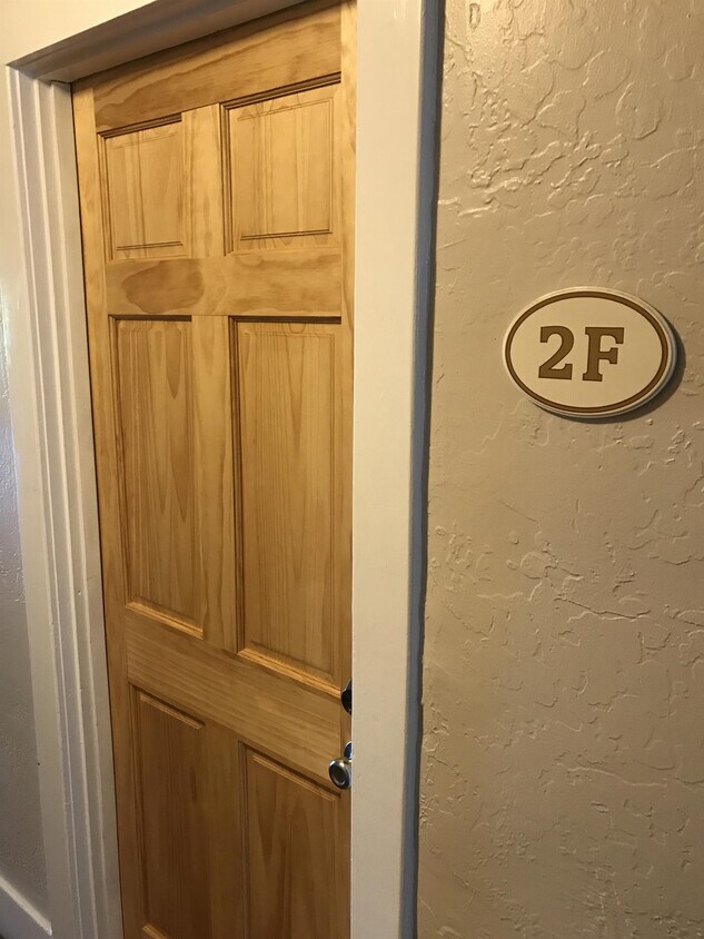 Foto principal - 845 N 2nd Ave
