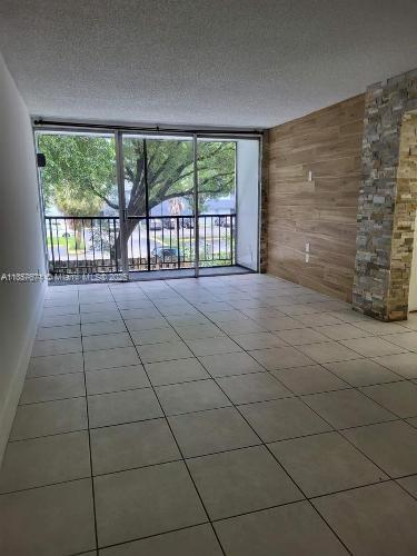 Foto del edificio - 8810 Fontainebleau Blvd