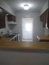 Building Photo - 9029 Carousel Ln