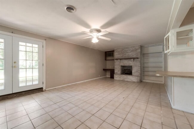 Building Photo - 1111 Elmwood