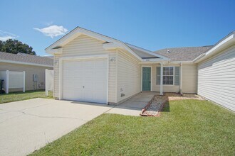 Building Photo - 8061 Stonebrook Dr