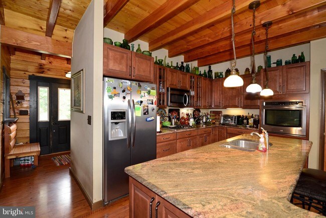 Building Photo - 34894 Paxson Rd