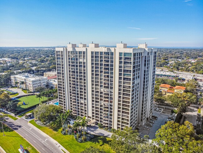 Building Photo - 3301 Bayshore Blvd