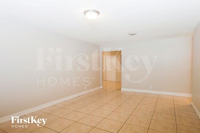 Foto del edificio - 305 SW 9th Terrace
