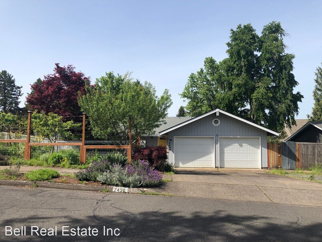 Foto principal - 3 br, 2 bath House - 2498 Blackburn St.