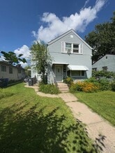 Building Photo - 1643 5th St E