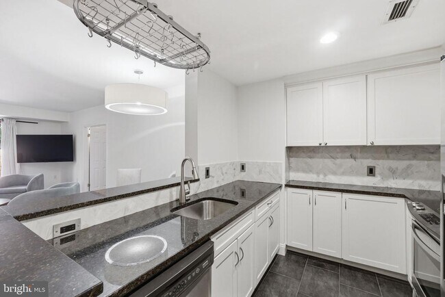 Foto del edificio - 2301 N St NW