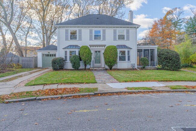 Foto del edificio - 83 Betsey Williams Dr