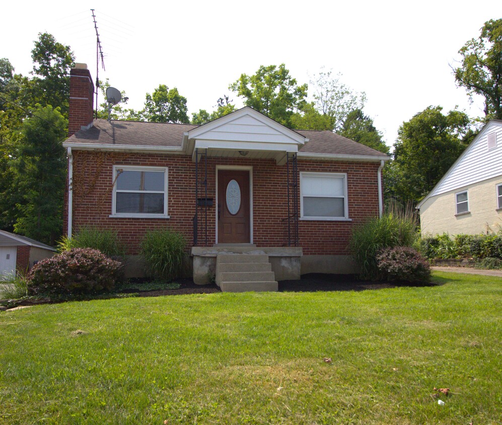 Primary Photo - 7823 Camargo Rd