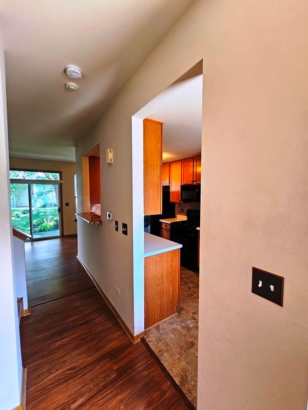 Building Photo - 2944 White Thorn Cir