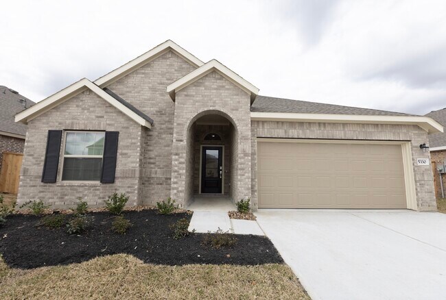 Foto del edificio - 5330 Sleepy Fox Ln