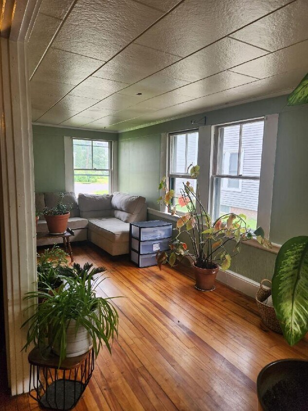 35 Holyoke St Unit 1, Brewer, ME 04412 Apartments in Brewer, ME