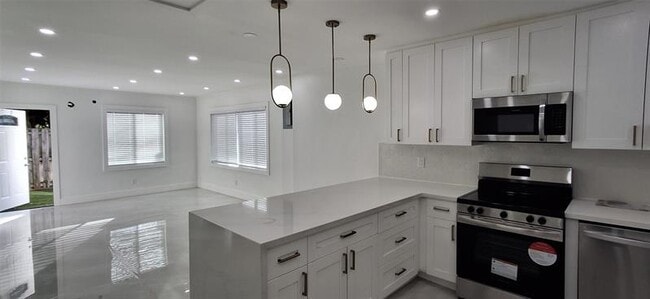 Foto del edificio - 1534 Van Buren St