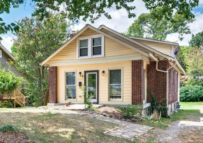 Foto del edificio - Walk to Vandy & Hillsboro Village – 24th A...