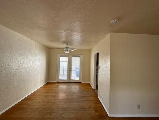 Foto del edificio - Single Family Home