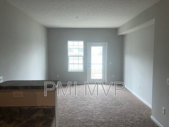 Foto del edificio - 858 Taylor Station Rd