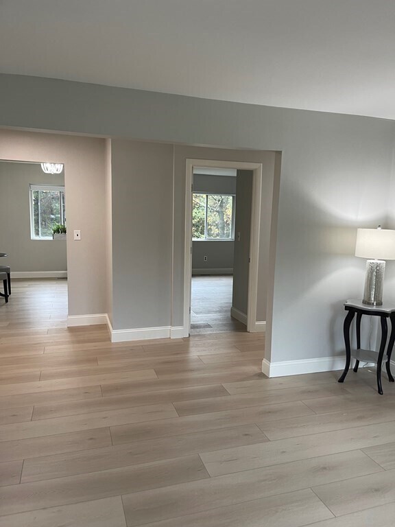 Foto del edificio - 30 Bayberry Dr