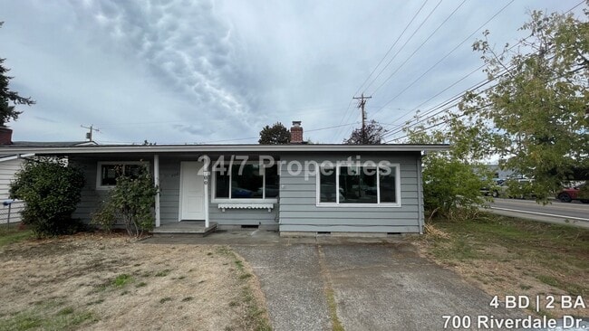 Spacious 4 BD | 2 BA with Backyard - Glads... - Spacious 4 BD | 2 BA with Backyard - Glads... House