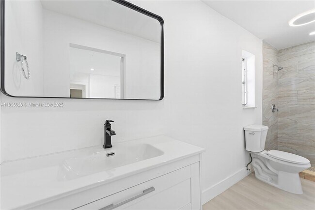 Foto del edificio - 2600 NW 68th Way