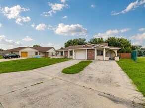 Building Photo - 658 Royalty Ct