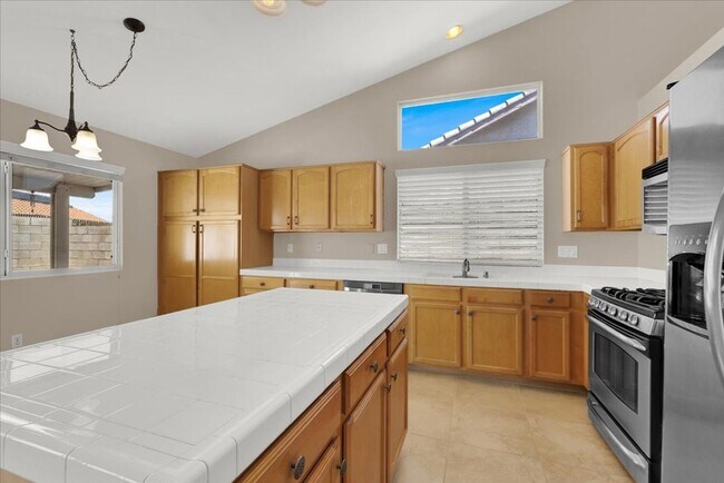 Foto del edificio - 1-Story, 3 bedroom pool home in Green Vall...