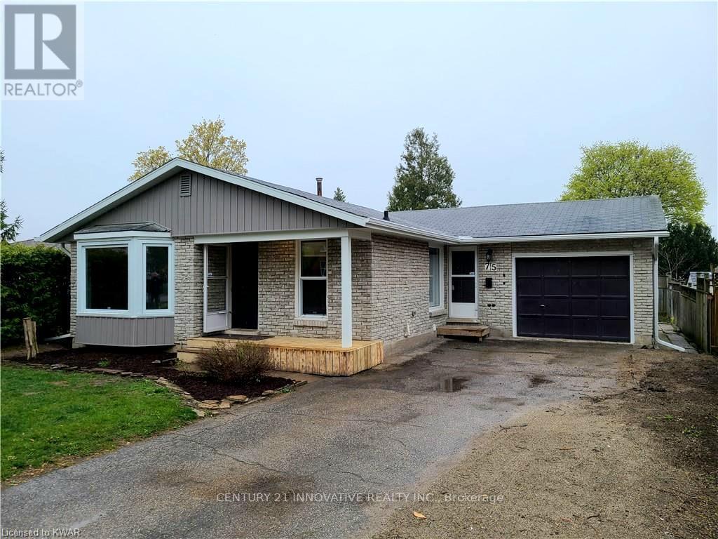 Primary Photo - 75 Pepperwood Crescent