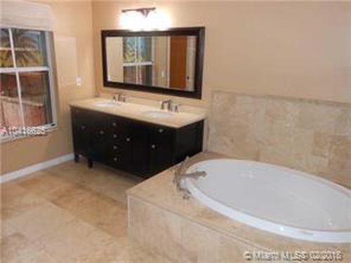 Foto del edificio - 14223 SW 91st St