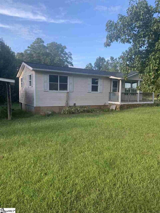 Primary Photo - 2216 Ekom Beach Rd