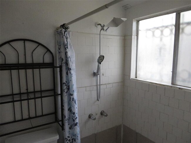 Foto del edificio - 4418 Bunting Meadow Dr