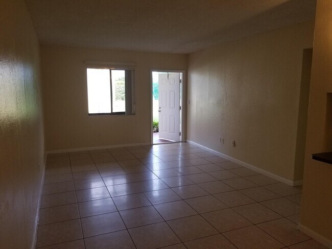 Foto del edificio - 6023 10th Ave N