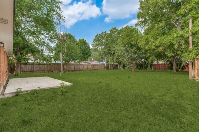 Building Photo - Updated 3/1 in Cibolo