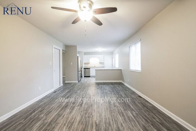 Foto del edificio - Available Now! Move in promo $350 off firs...