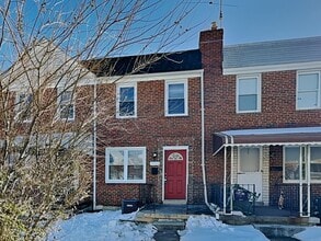 Building Photo - 1917 Searles Rd