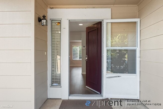 Building Photo - 4 br, 2.5 bath House - 4541 Roderigo Ct, F...