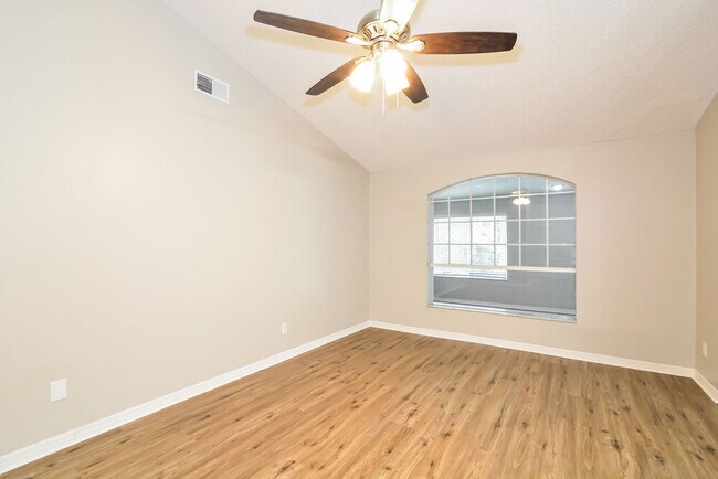 Building Photo - 2156 Pimlico St