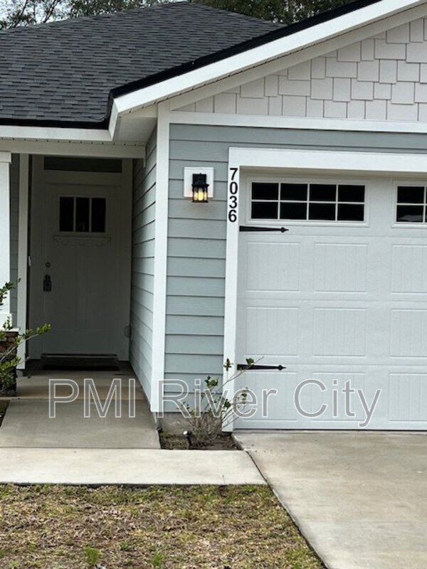 Foto del edificio - 7036 Loves Dr