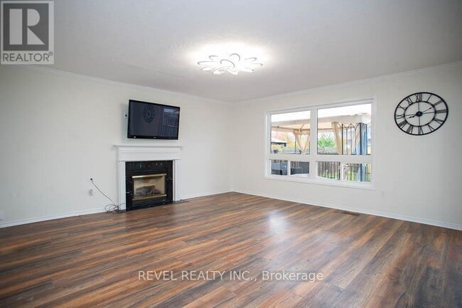 Building Photo - 110 Hunter Way