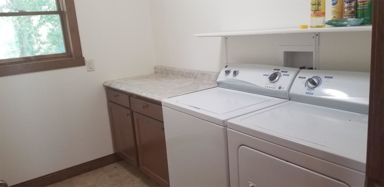 Foto principal - 11877 Co Hwy B