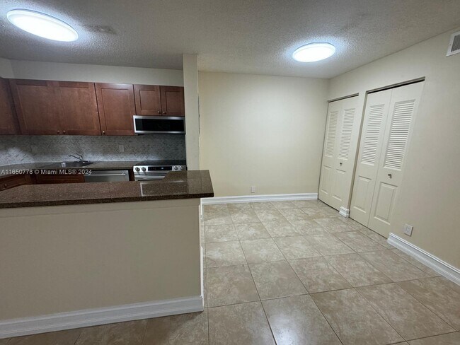 Building Photo - 10733 Cleary Blvd